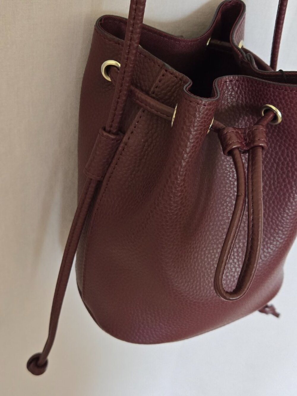 UNIQLO Faux Leather Drawstring Mini Shoulder Bag - Picture 9 of 14